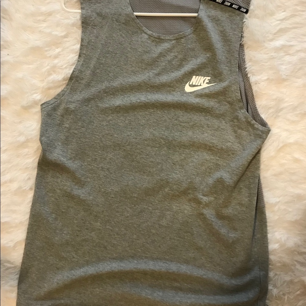 Grey Nike Tank L